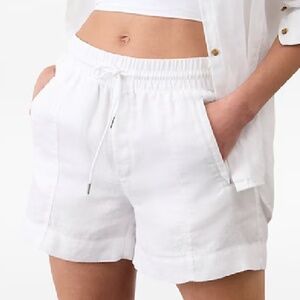 Athleta Retreat Linen Mid Rise 4" Short